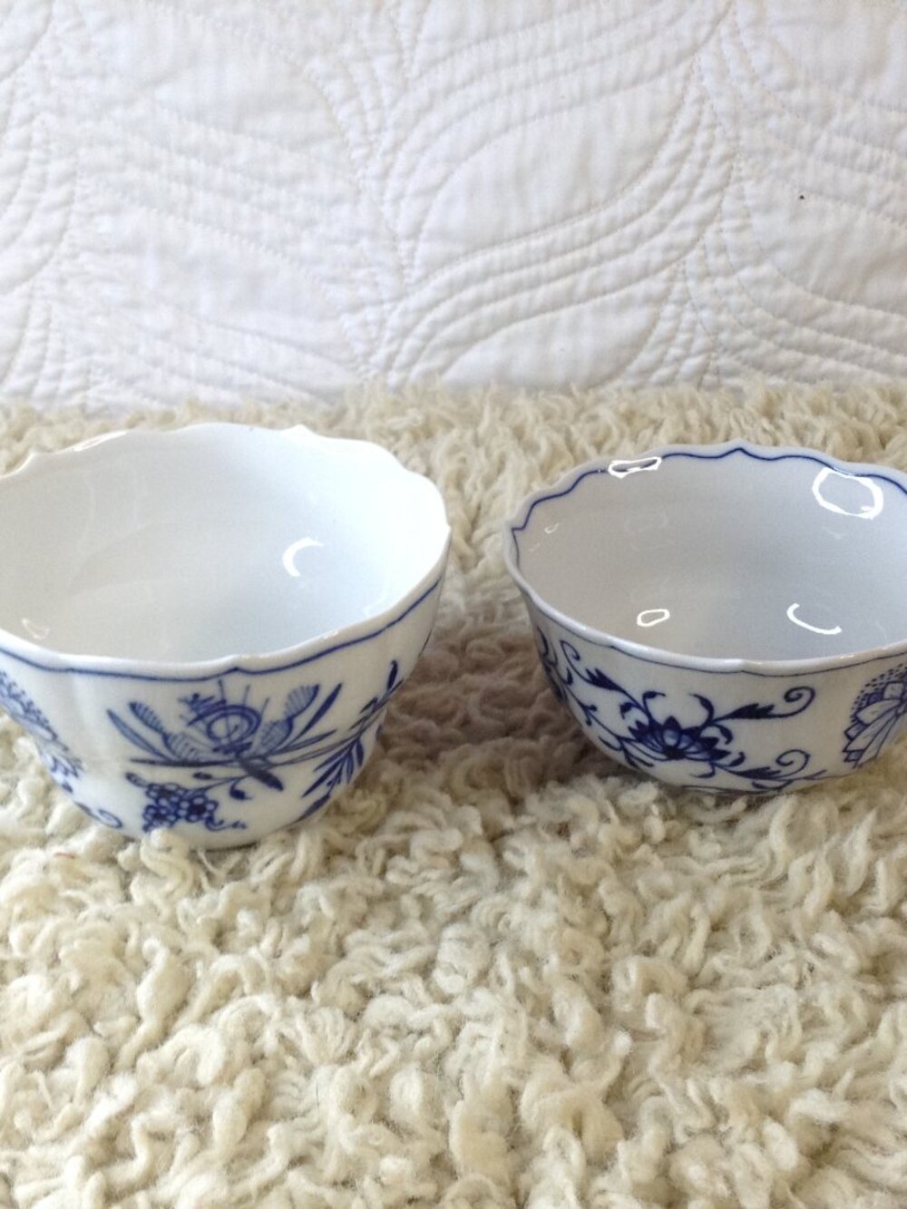 VTG Auth. Meissen Blue Onion Set Fine Porcelain Quality Lux Collectible Chic
